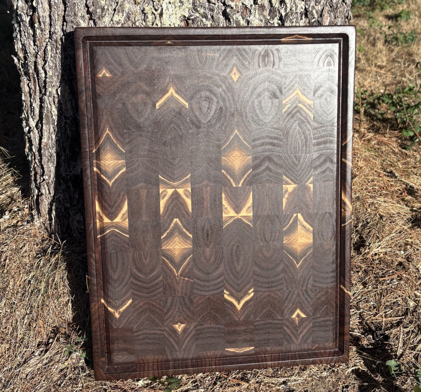 Striking Diamond Pattern Board